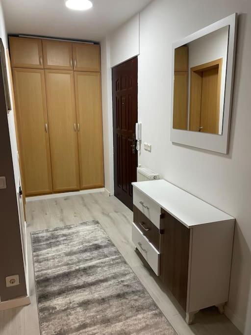 Sunny Prishtina Apartment Pristina Exterior photo